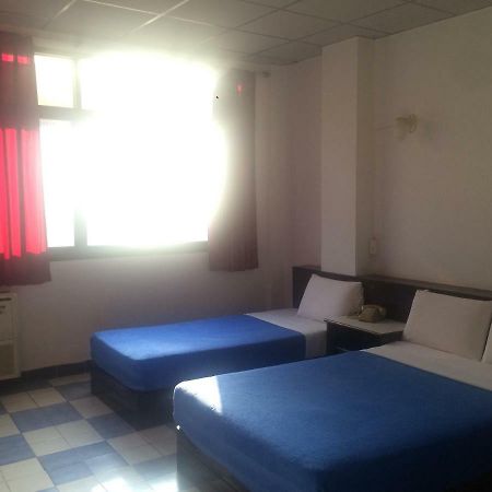 Thairungruang Hotel سوراثاني المظهر الخارجي الصورة