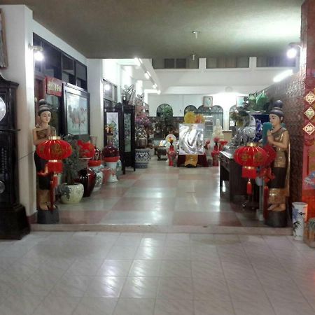 Thairungruang Hotel سوراثاني المظهر الخارجي الصورة