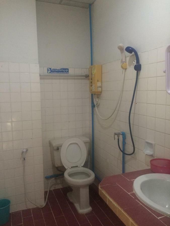 Thairungruang Hotel سوراثاني المظهر الخارجي الصورة