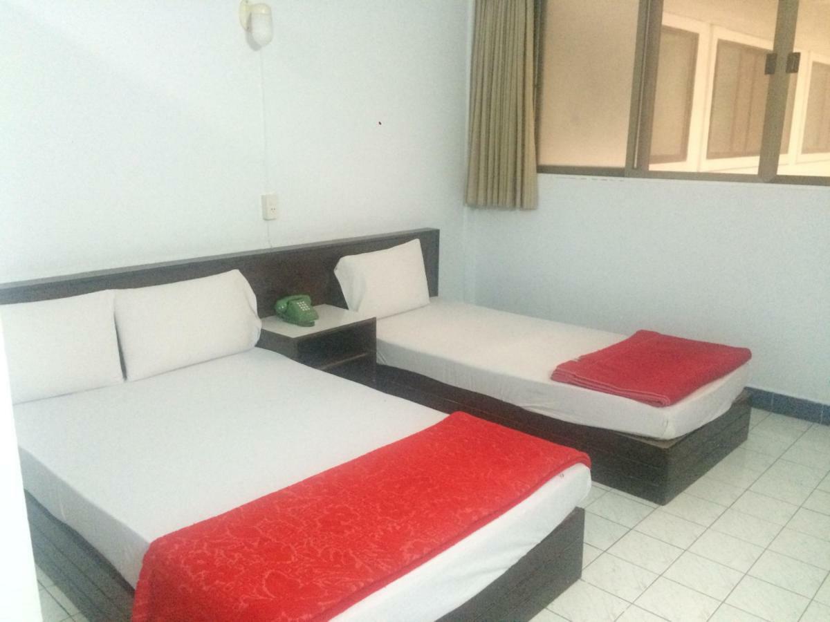 Thairungruang Hotel سوراثاني المظهر الخارجي الصورة
