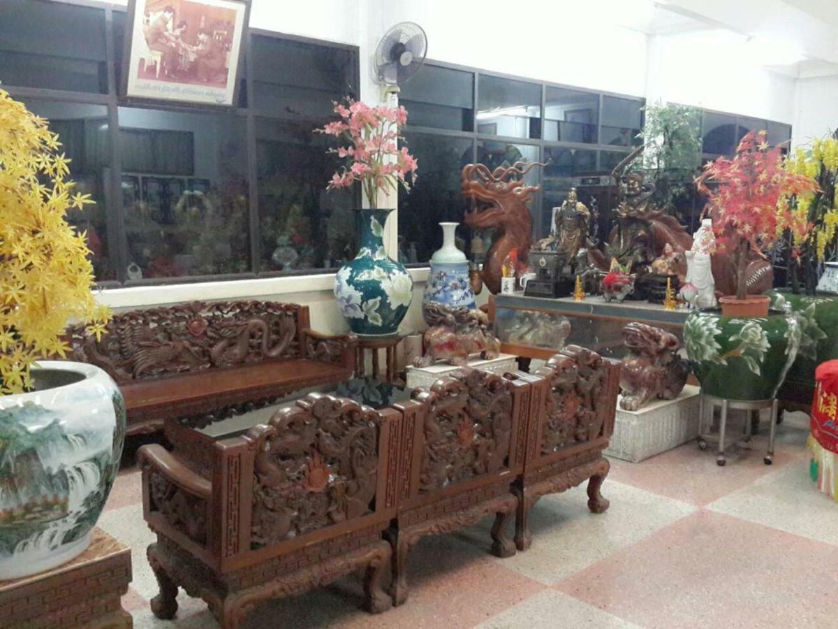 Thairungruang Hotel سوراثاني المظهر الخارجي الصورة